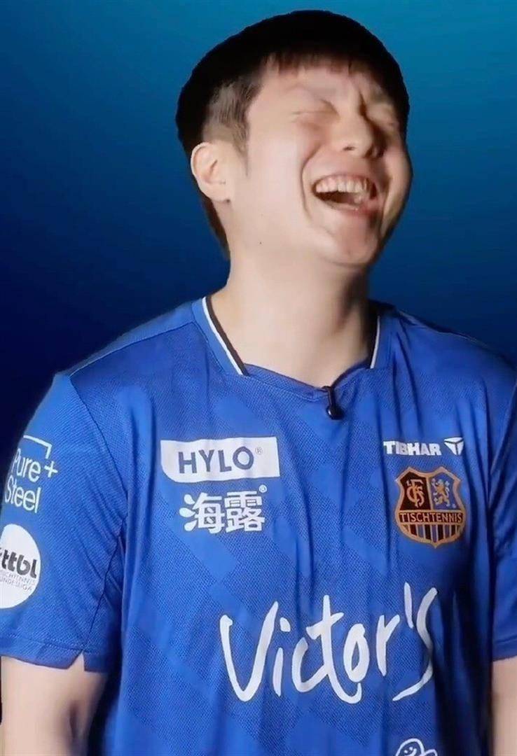 队友起外号！樊振东让小镇搜索量暴增10倍，在德甲官方海报C位